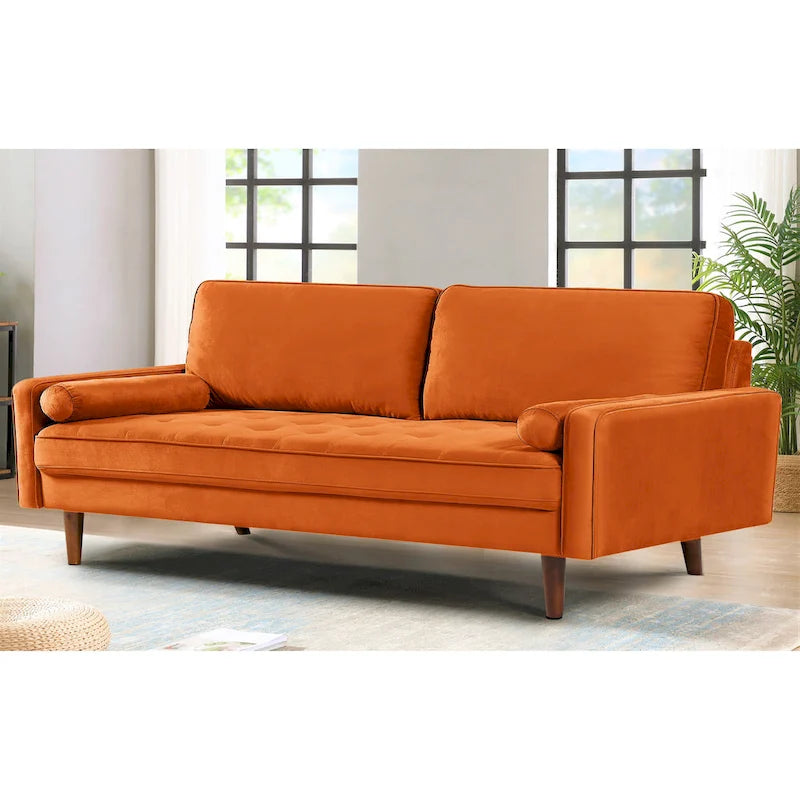 Aksamitna pikowana sofa z drewnianą ramą o szerokości 70 cali i poduszkami wałkami