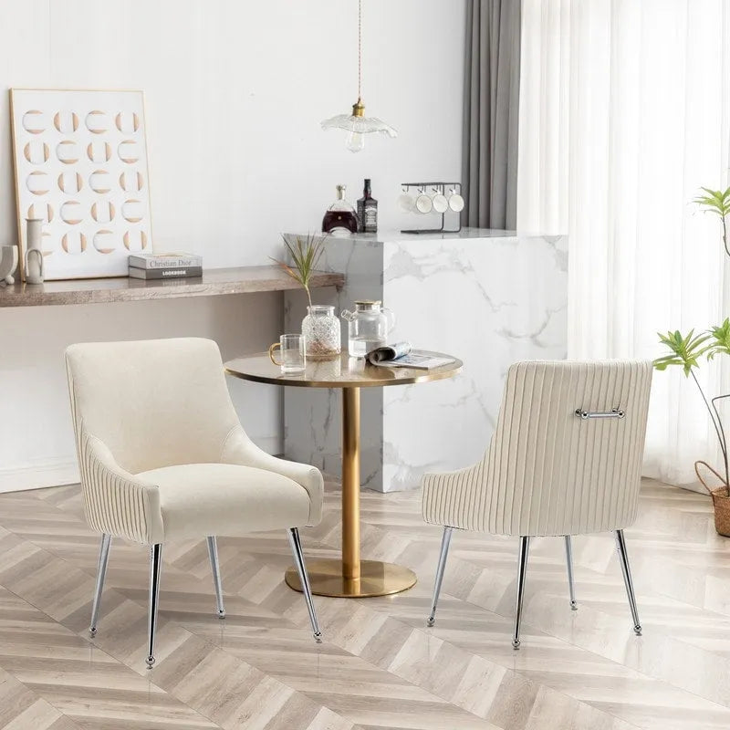 Moderne eetkamerstoelen van fluweel met geplooide rugleuning en handgreep aan de achterkant (set van 4)