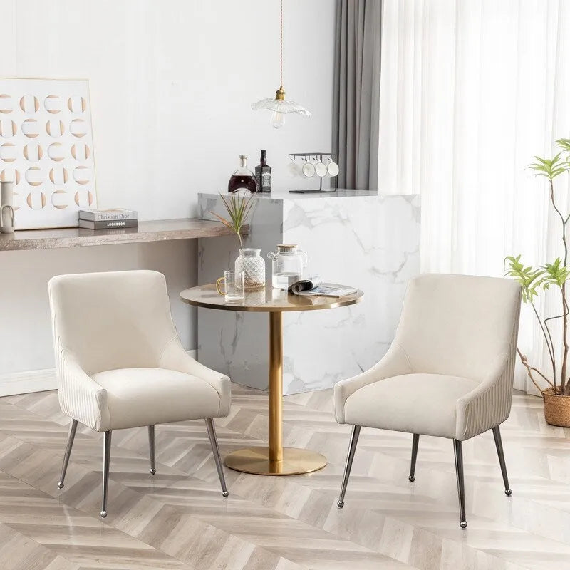 Moderne eetkamerstoelen van fluweel met geplooide rugleuning en handgreep aan de achterkant (set van 4)